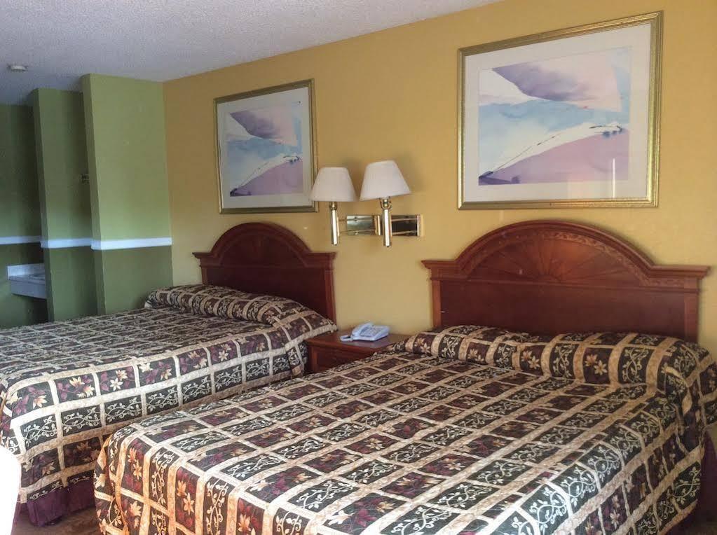 Simplestay Suites - Downtown サン・バーナディーノ エクステリア 写真