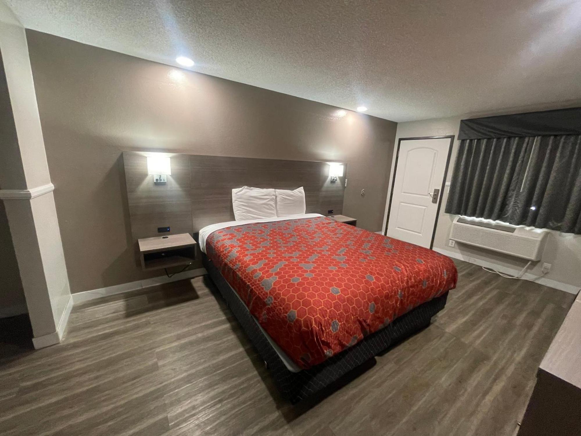 Simplestay Suites - Downtown サン・バーナディーノ エクステリア 写真